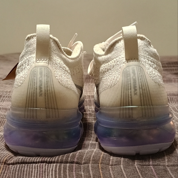 Nike Air Vapormax 2023 Flyknit phantom metallic/silver/multi women sz 10 - Picture 6 of 7
